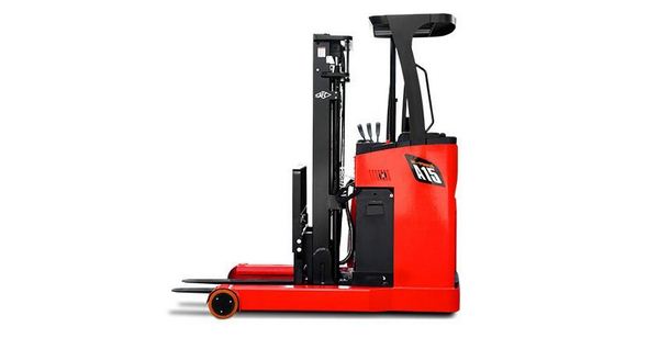 xe nâng reach truck
