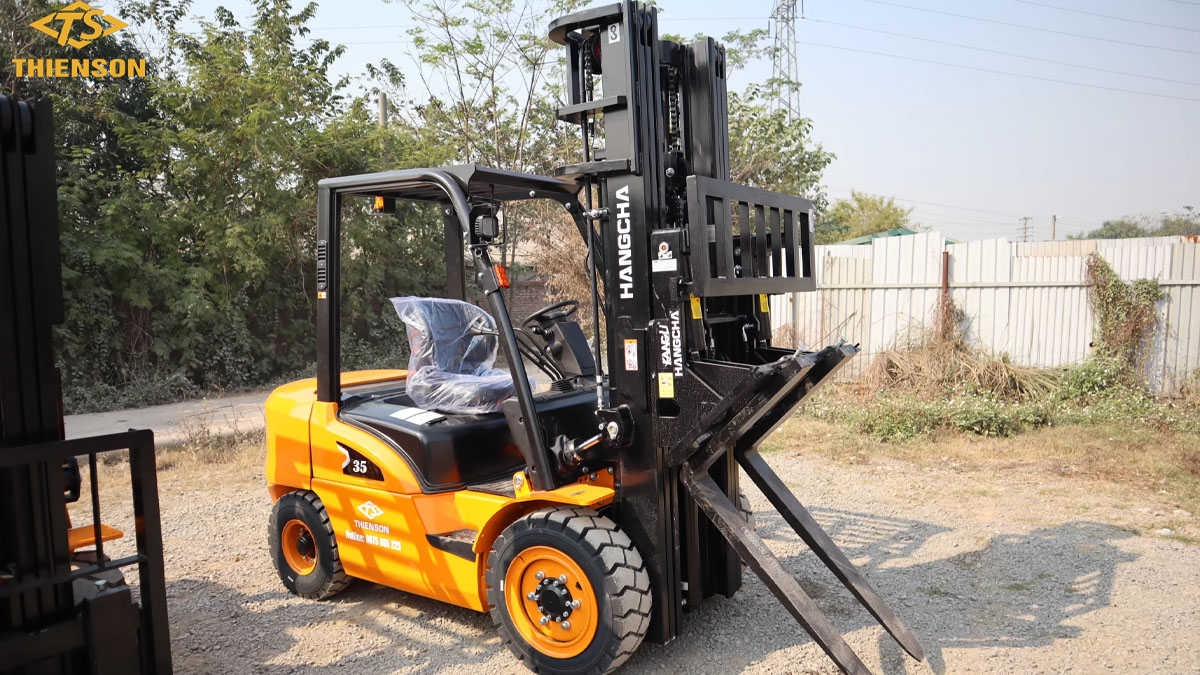 Xe nâng dầu 3.5 tấn Hangcha