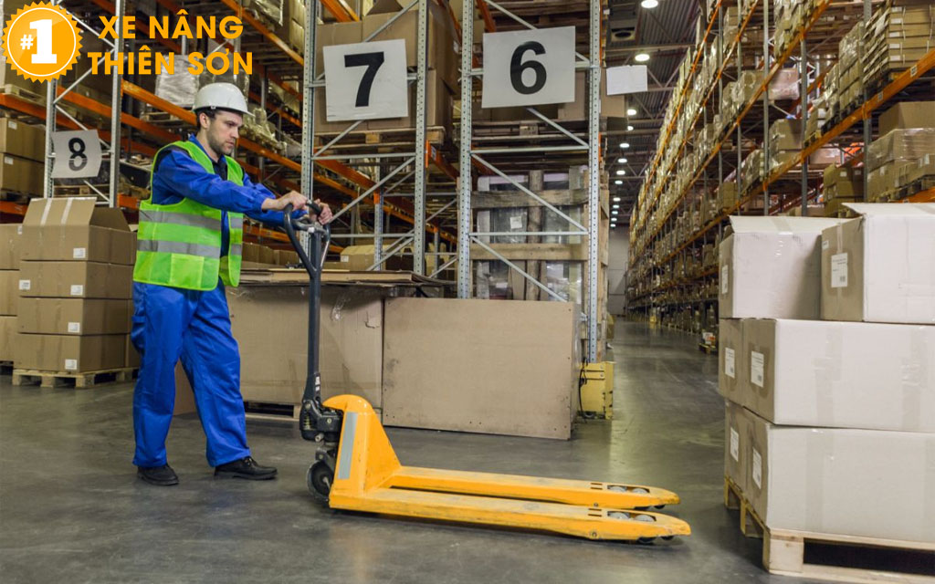 ứng dụng của xe nâng tay cơ 