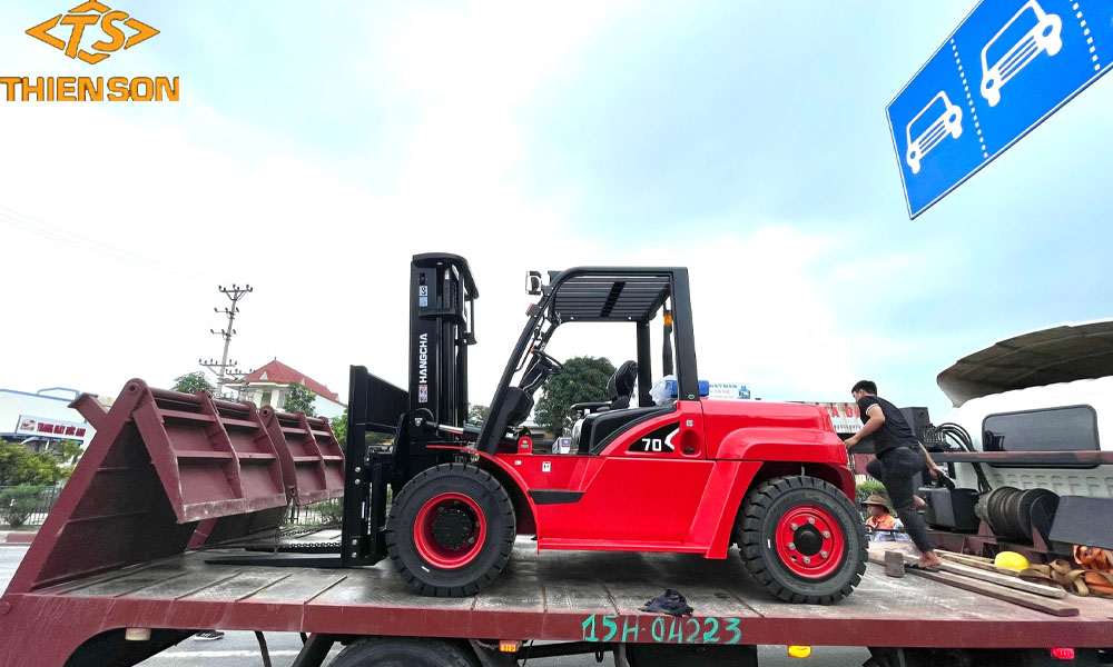 Xe nâng dầu tải trọng lớn 