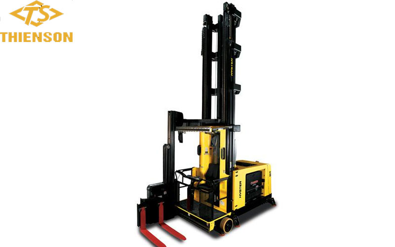 xe nâng 3 chiều